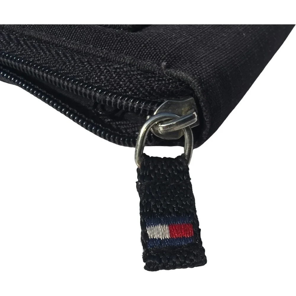 TOMMY HILFIGER Wallet Womens Compact Black‎ Excellent Zip Around Canvas ID